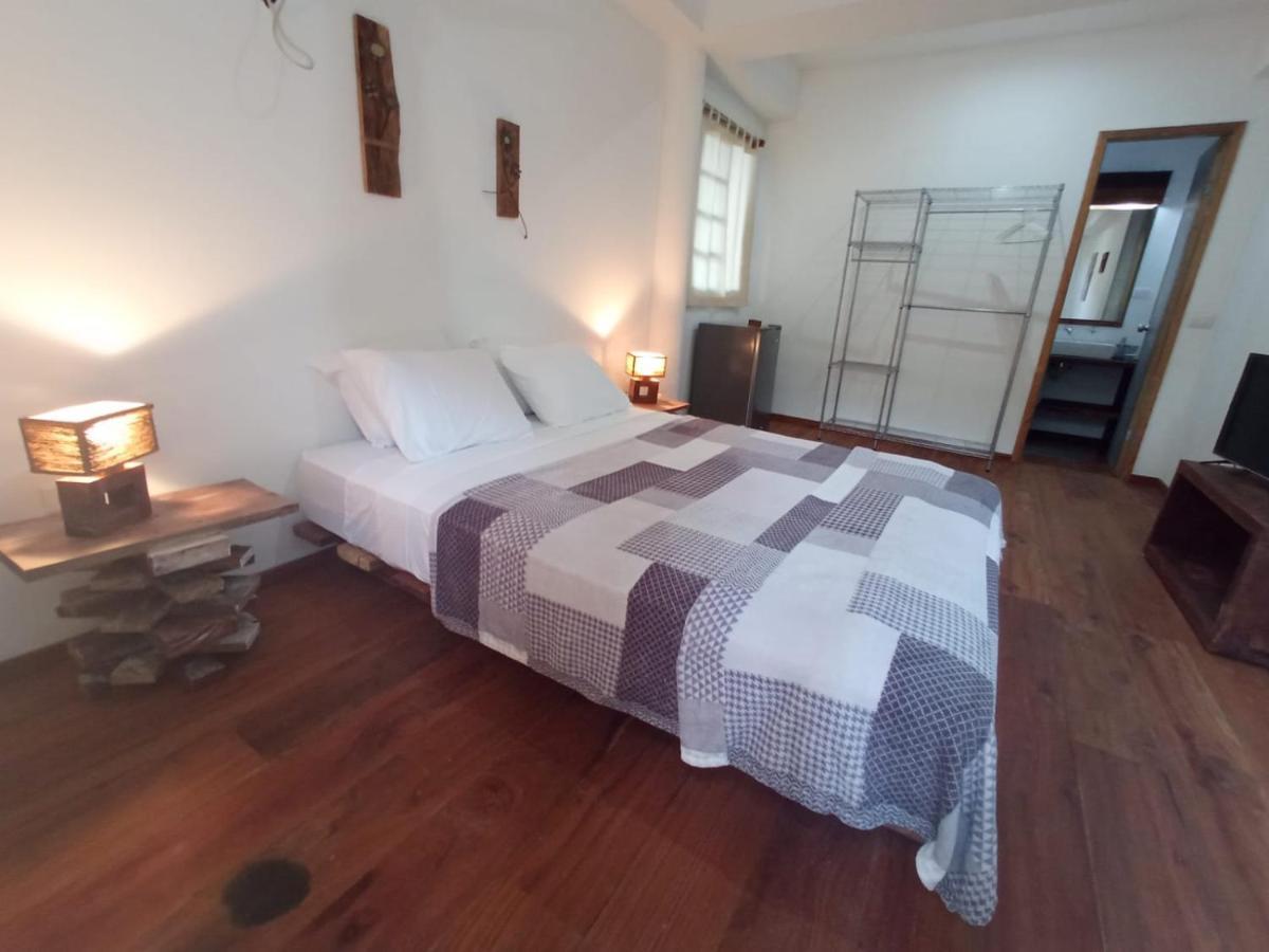 La Luciernaga Big Creek Bed & Breakfast Bocas Town Bagian luar foto