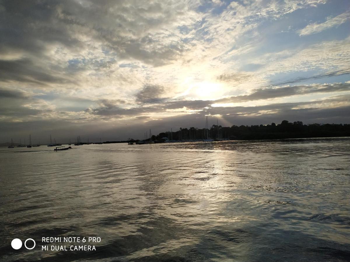 La Luciernaga Big Creek Bed & Breakfast Bocas Town Bagian luar foto